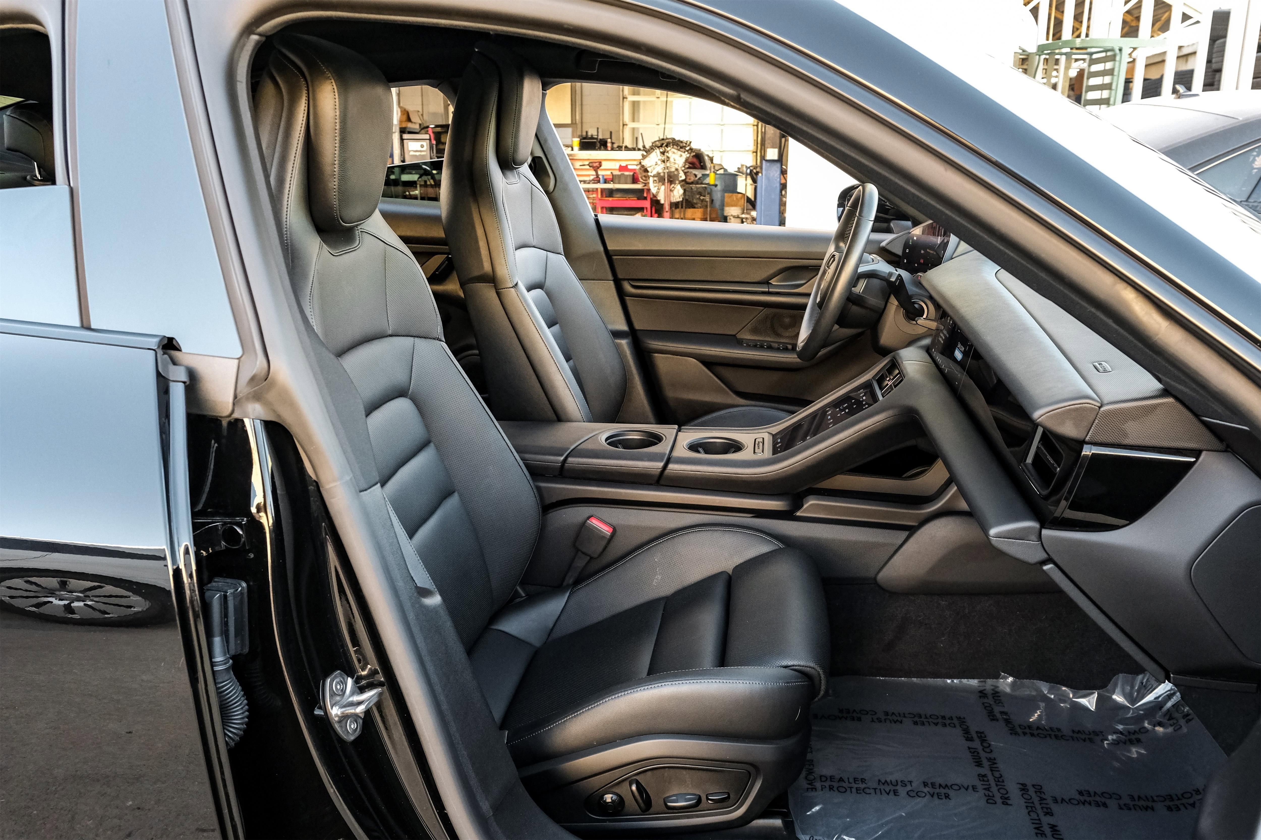 Used 2021 Porsche Taycan image 29