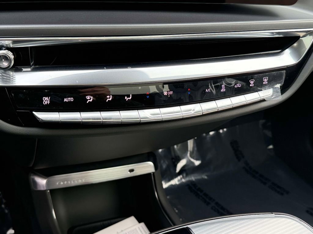 Used 2024 Cadillac Lyriq Tech image 26