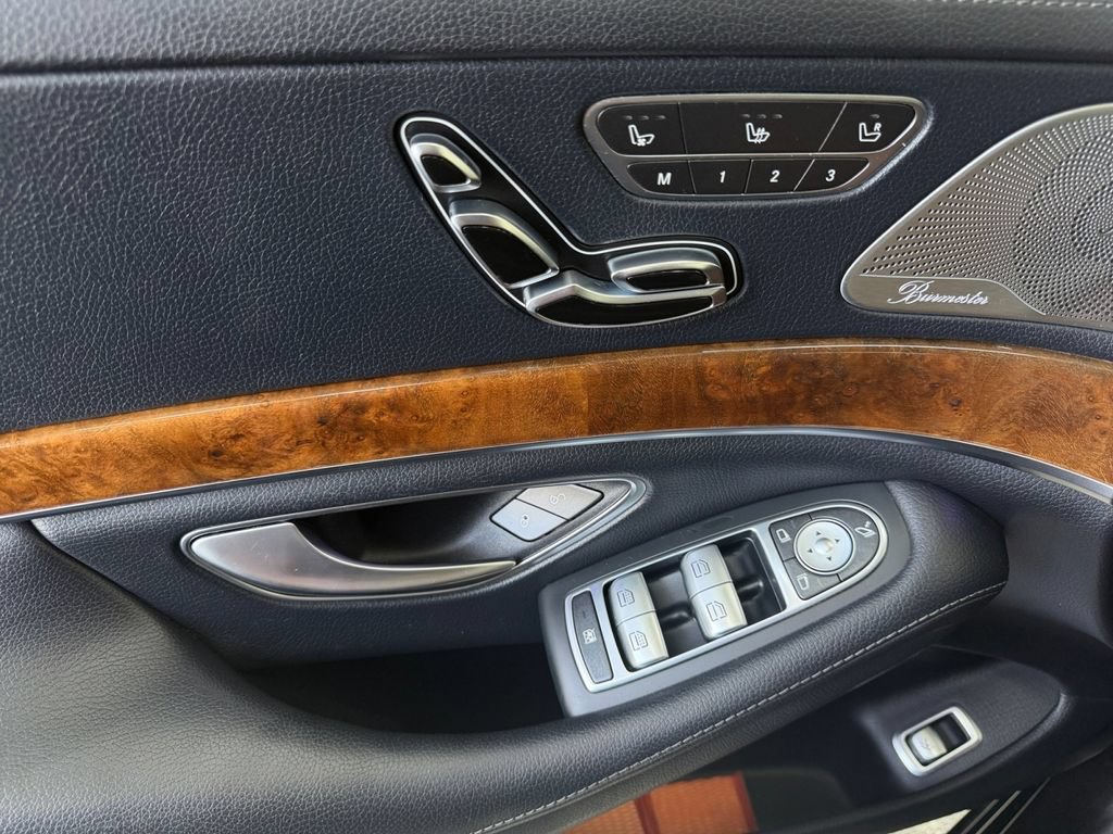 Used 2015 Mercedes-Benz S 550 4MATIC Sedan image 11