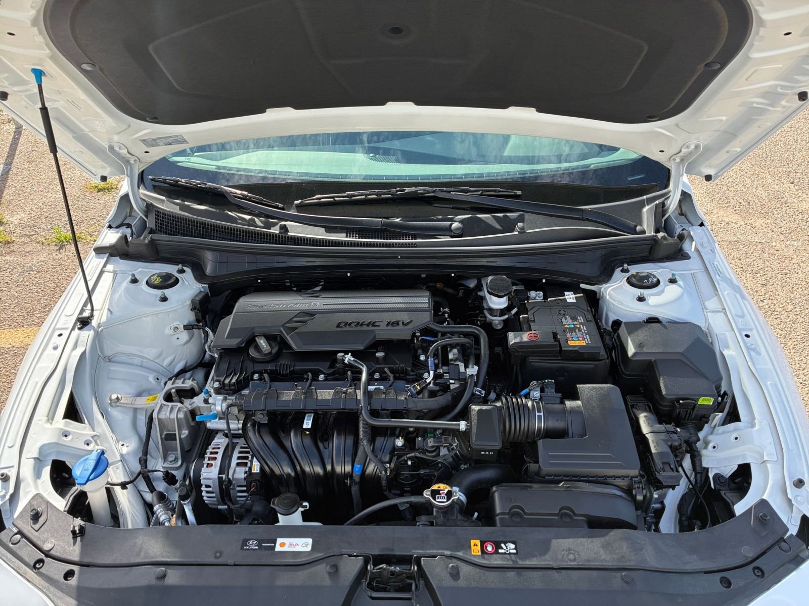 Used 2025 Hyundai Elantra SEL FWD image 33