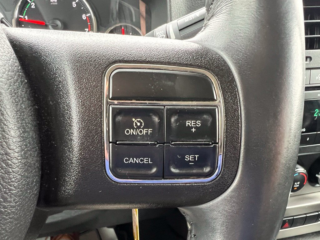 Used 2012 Jeep Liberty Sport AWD/4WD image 41