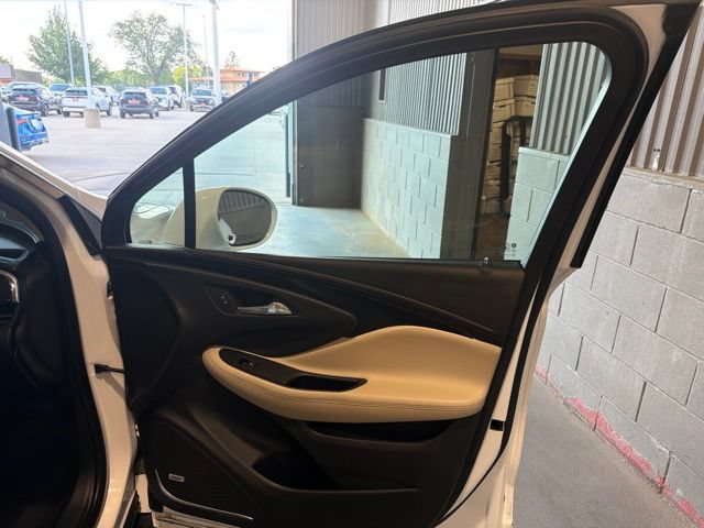 Used 2017 Buick Envision Premium AWD/4WD image 17