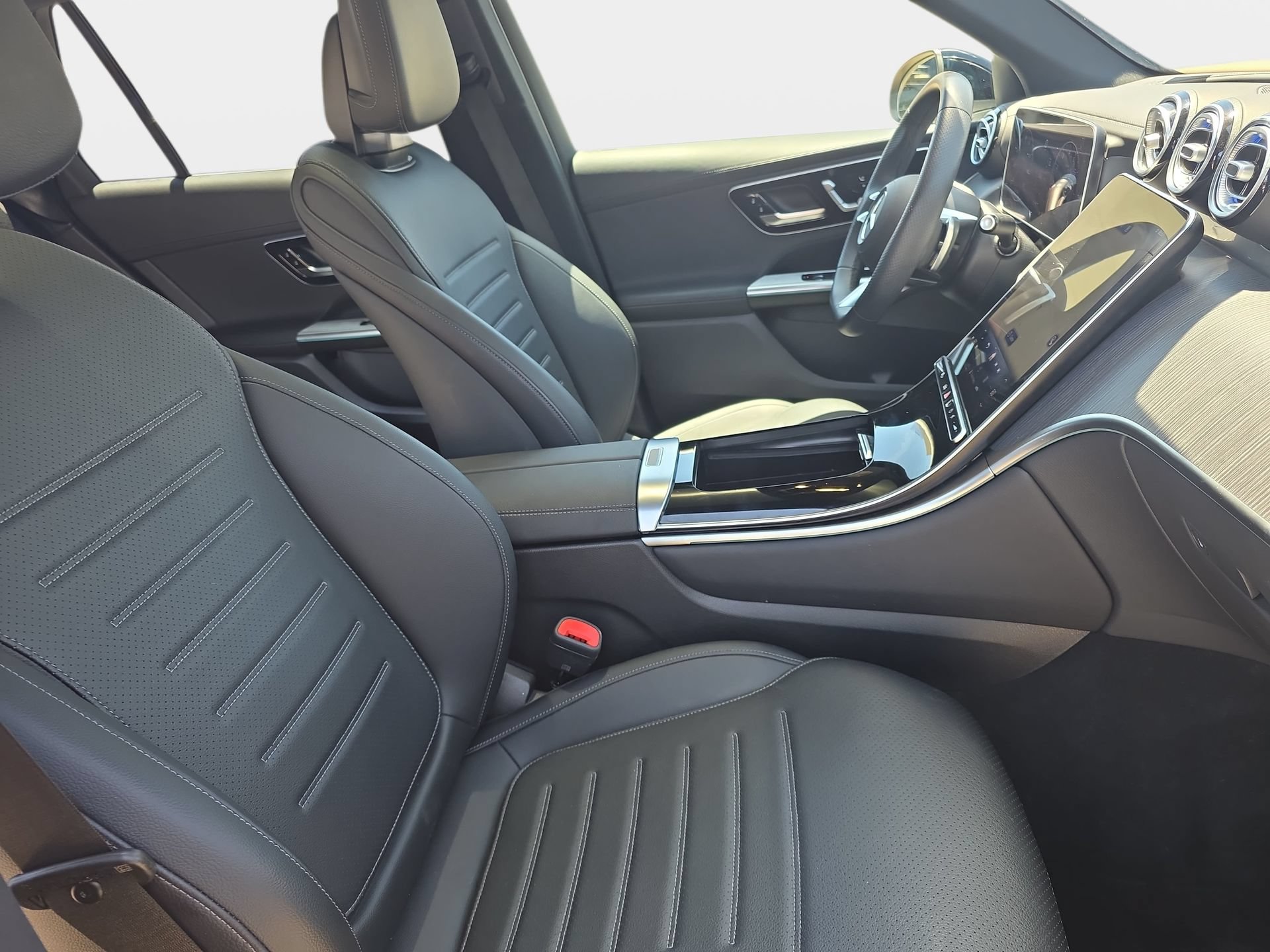 Certified 2025 Mercedes-Benz GLC 300 4MATIC image 10