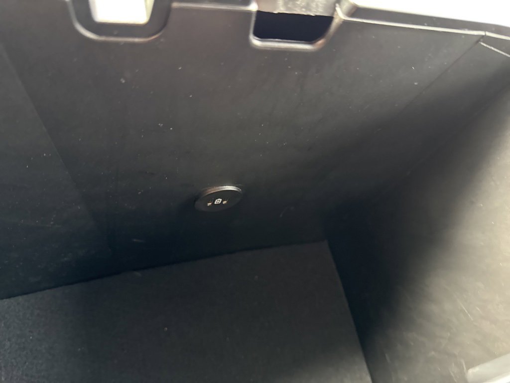 Used 2024 Ford F350 Lariat image 31