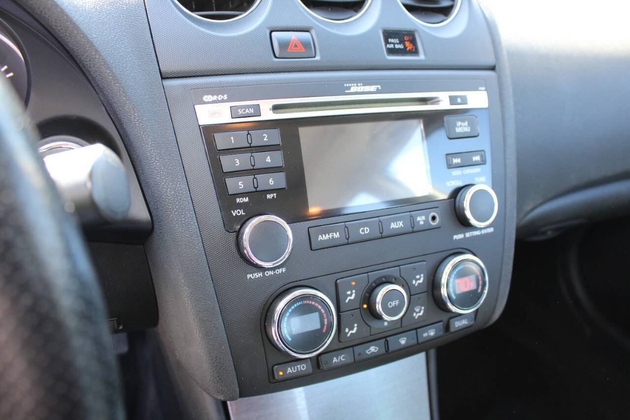 Used 2010 Nissan Altima 2.5 SL w/ SL Pkg image 15