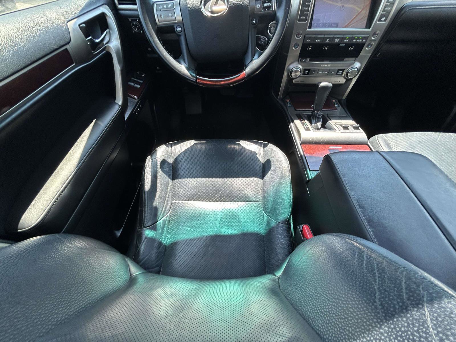 Used 2014 Lexus GX 460 w/ Premium Package image 15