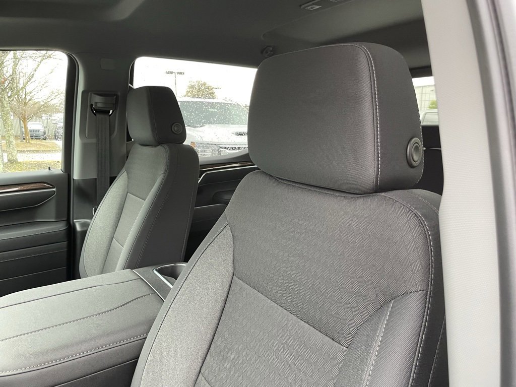 New 2026 Chevrolet Silverado 1500 LT w/ Convenience Package II image 24