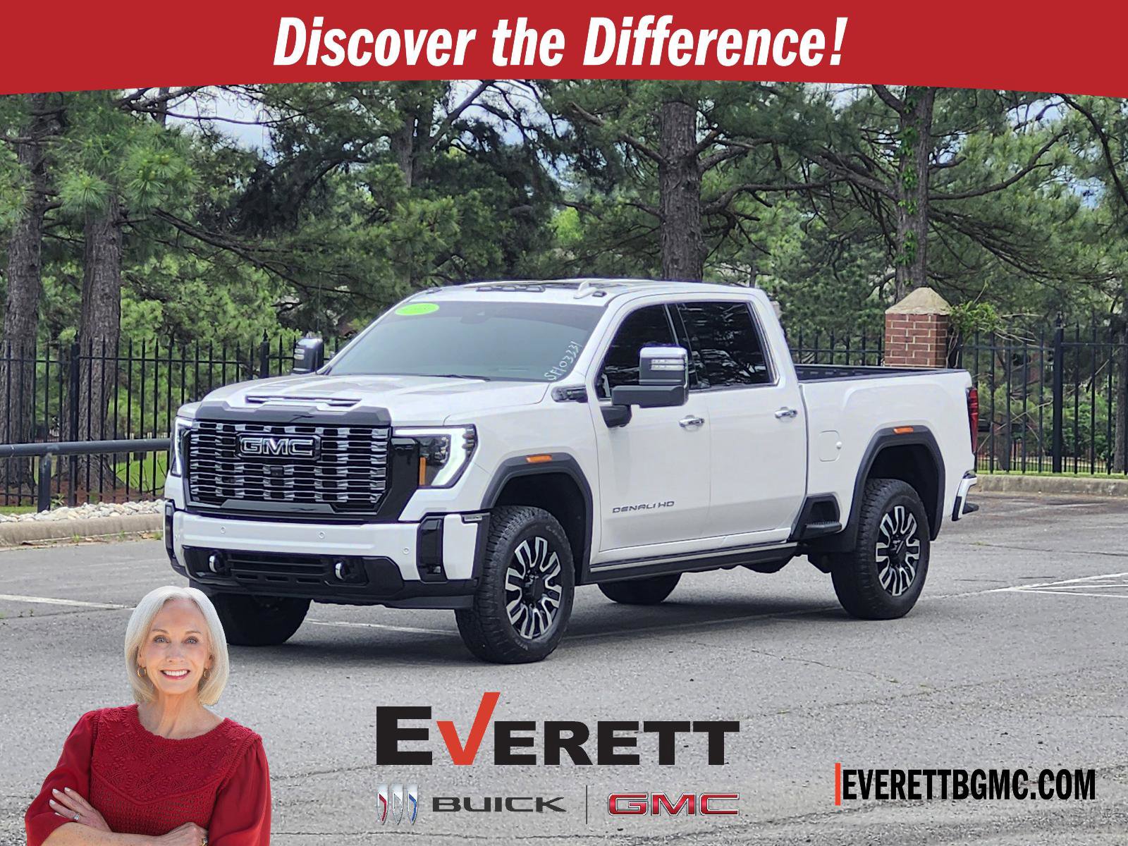 Used 2025 GMC Sierra 2500 Denali Ultimate AWD/4WD image 1