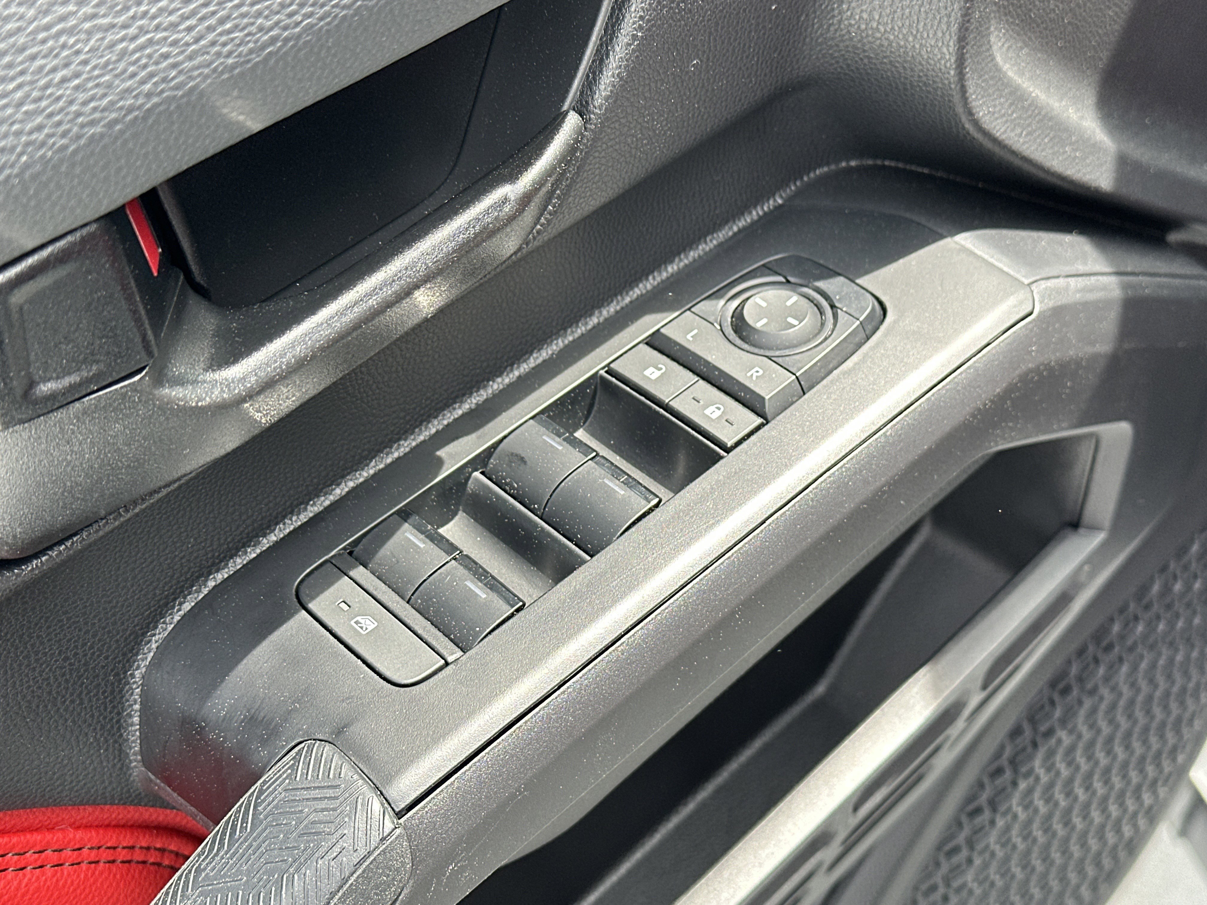 Certified 2025 Toyota Tacoma TRD Pro image 15