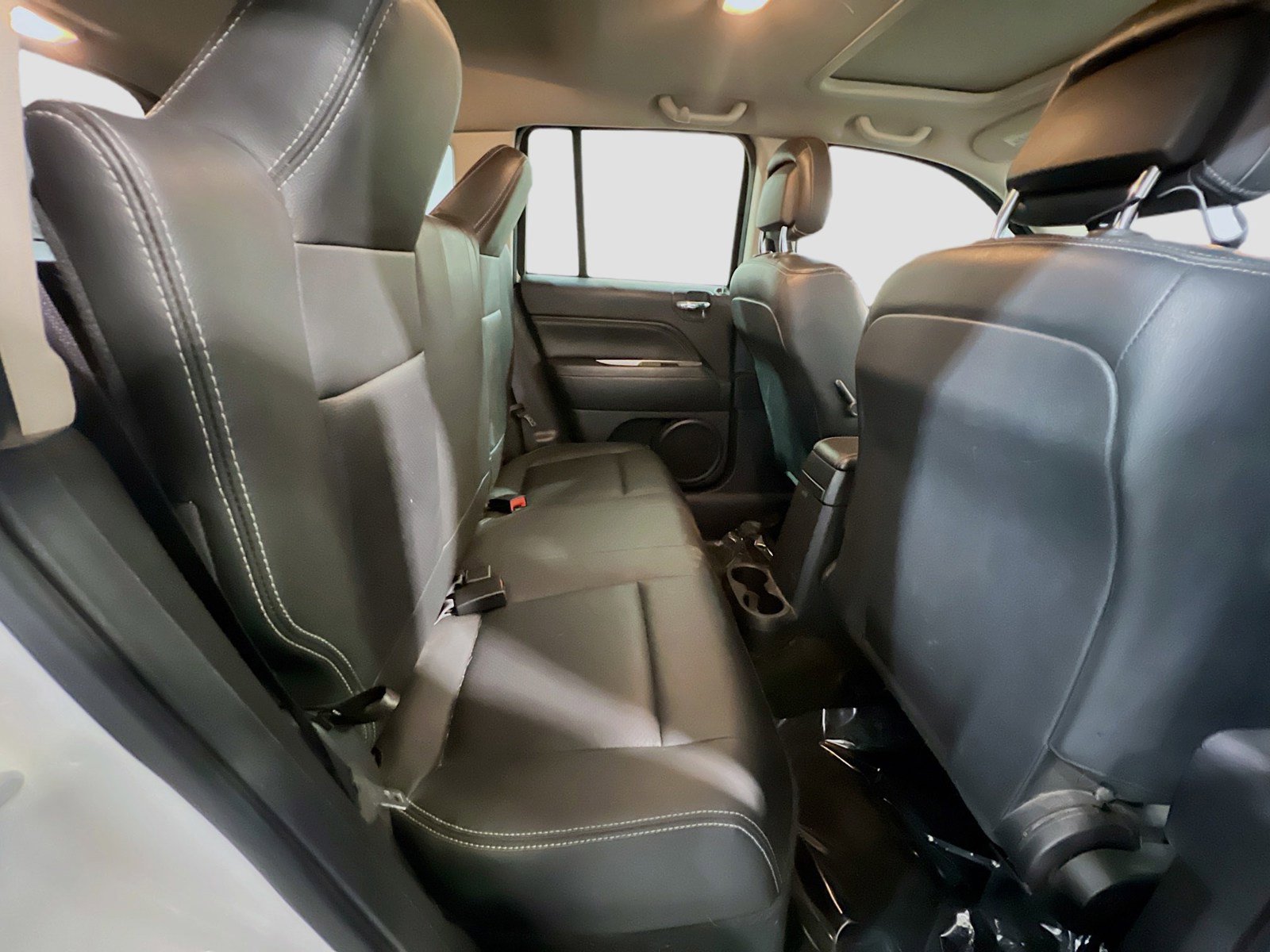 Used 2017 Jeep Compass High Altitude AWD/4WD image 19