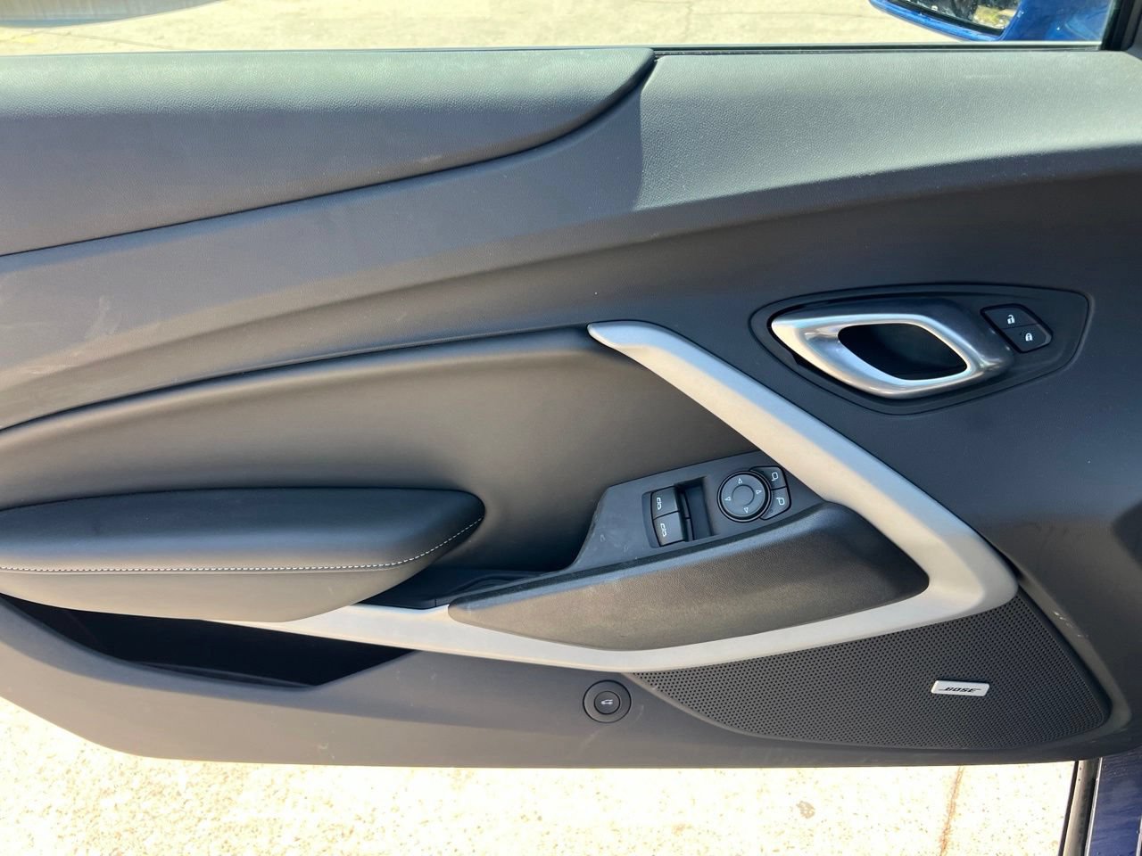 Used 2023 Chevrolet Camaro LT w/ Technology Package RWD image 11