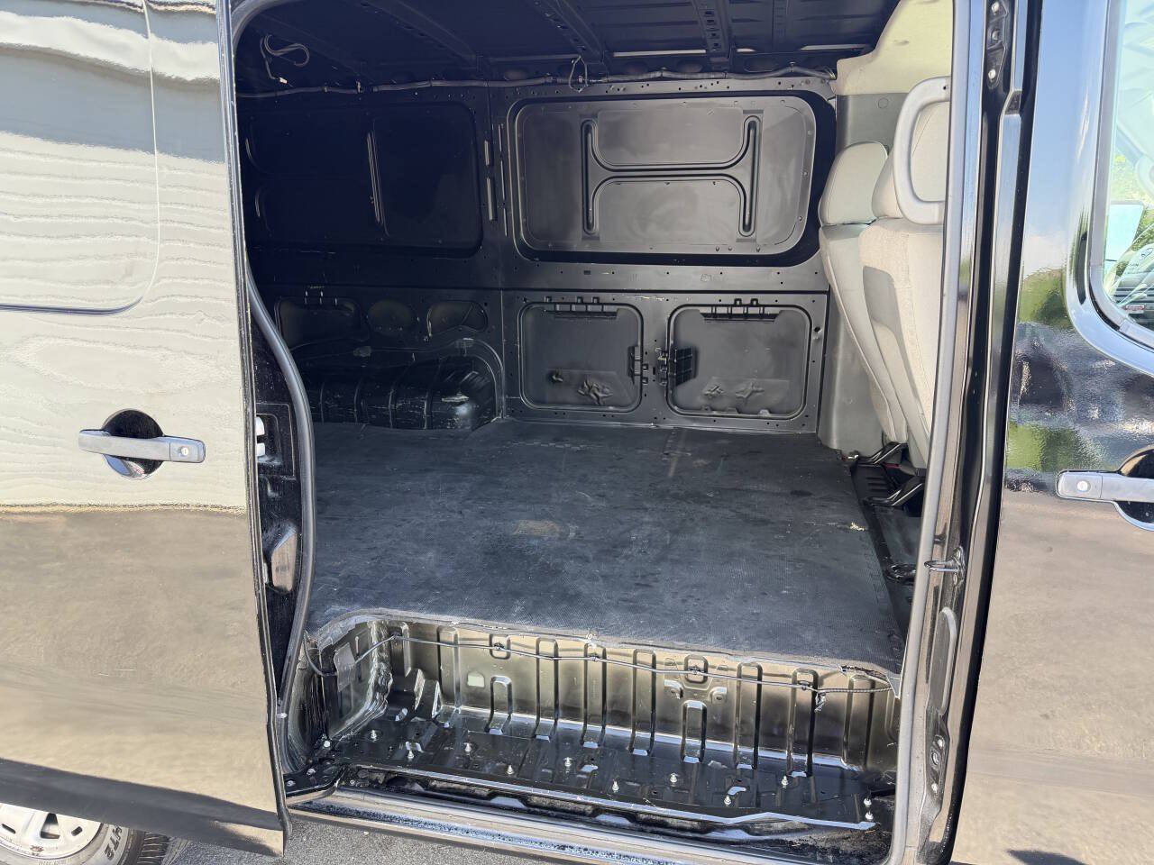 Used 2012 Nissan NV 1500 S RWD image 14