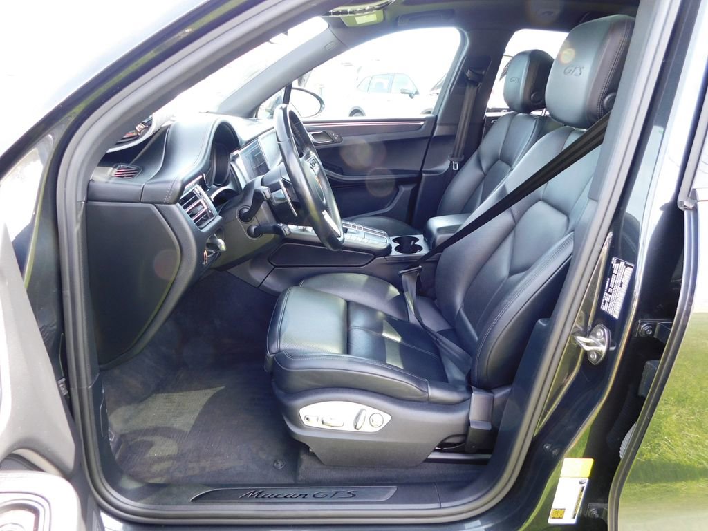 Used 2020 Porsche Macan GTS image 13