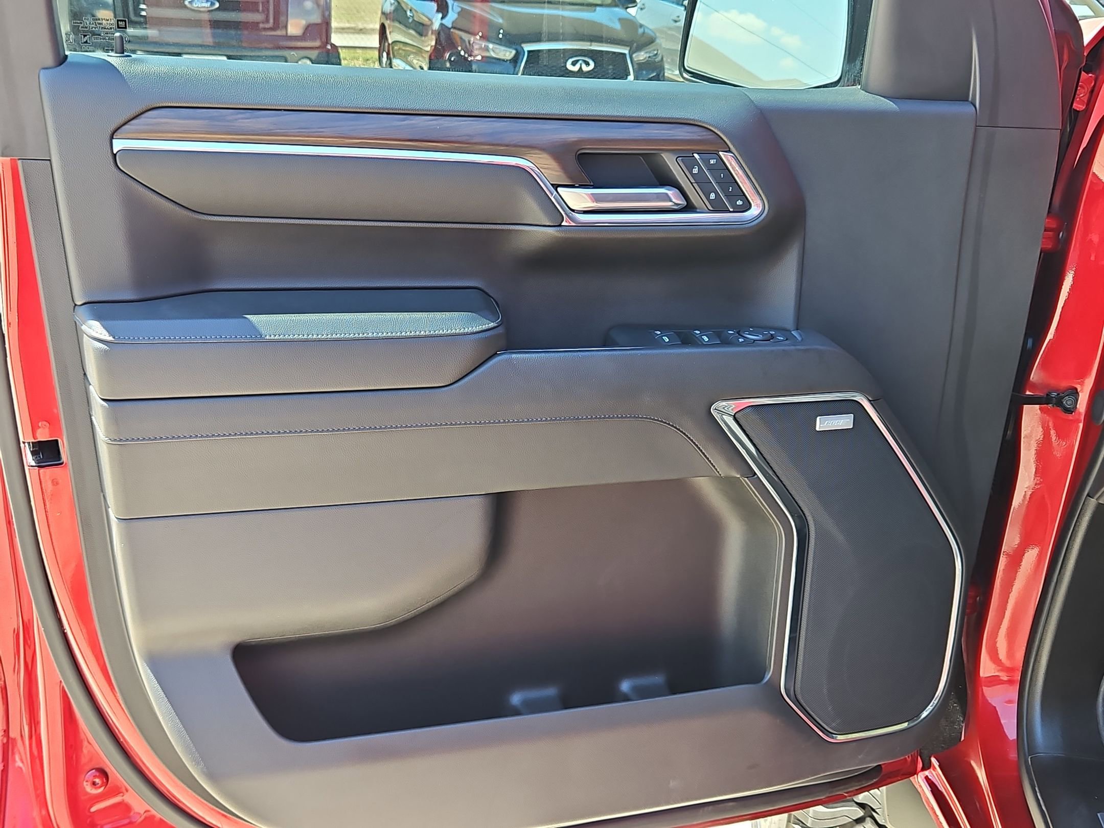 Used 2024 GMC Sierra 1500 SLT RWD image 11