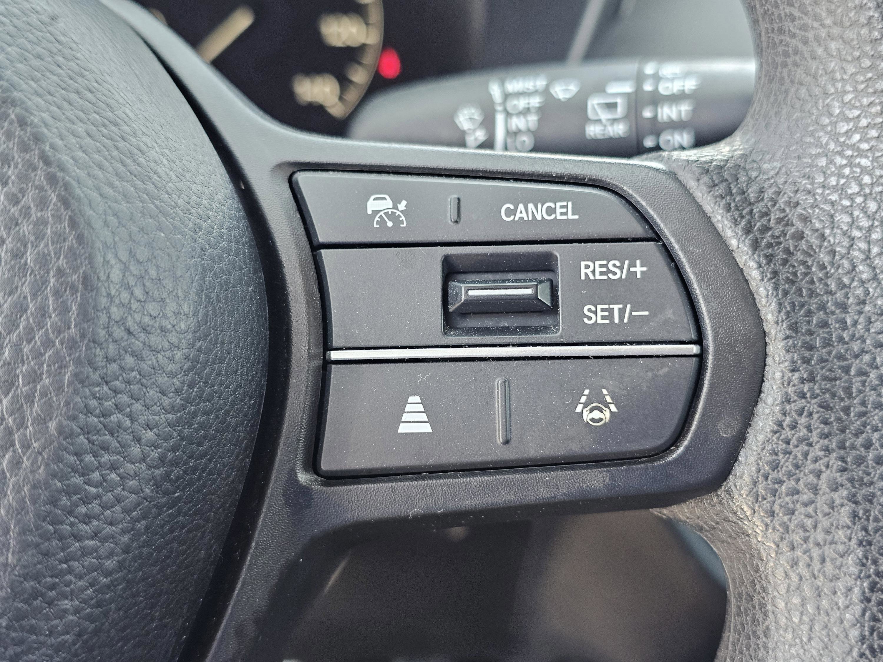 Used 2023 Honda HR-V LX image 15