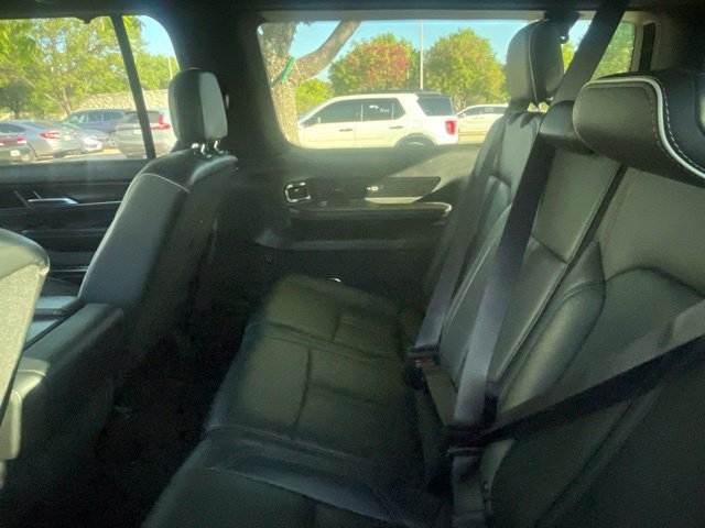 Used 2024 Jeep Grand Wagoneer L Series II w/ Quick Order Packagew 28T AWD/4WD image 10
