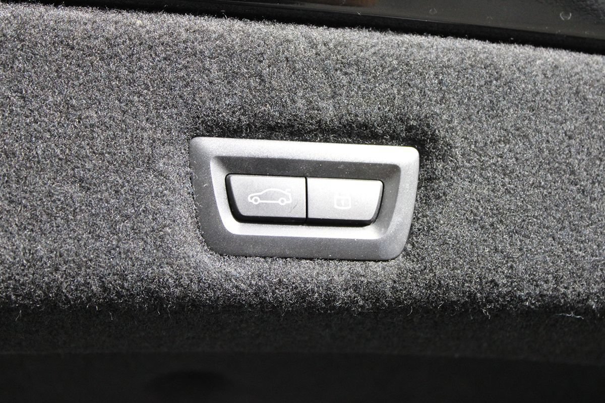 Used 2024 BMW i7 xDrive60 AWD/4WD image 37