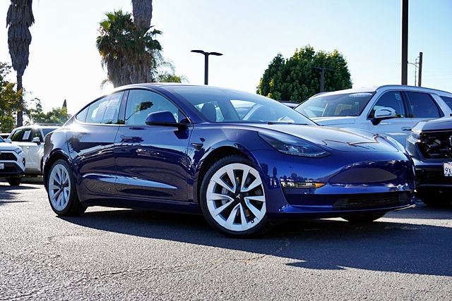 Used 2022 Tesla Model 3 Long Range AWD/4WD image 2
