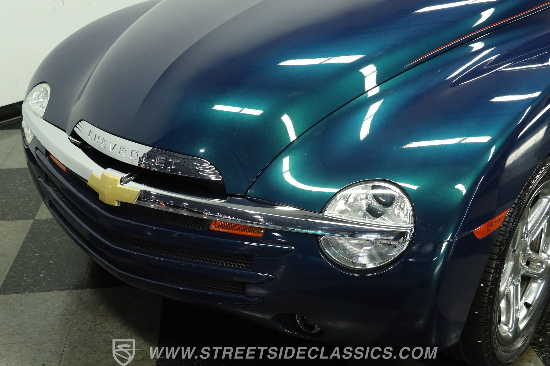 Used 2006 Chevrolet SSR w/ Preferred Equipment Group RWD image 19