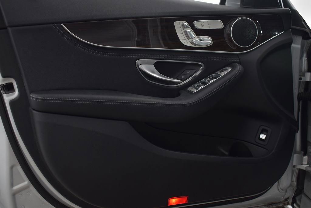 Used 2016 Mercedes-Benz C 300 4MATIC Sedan image 9