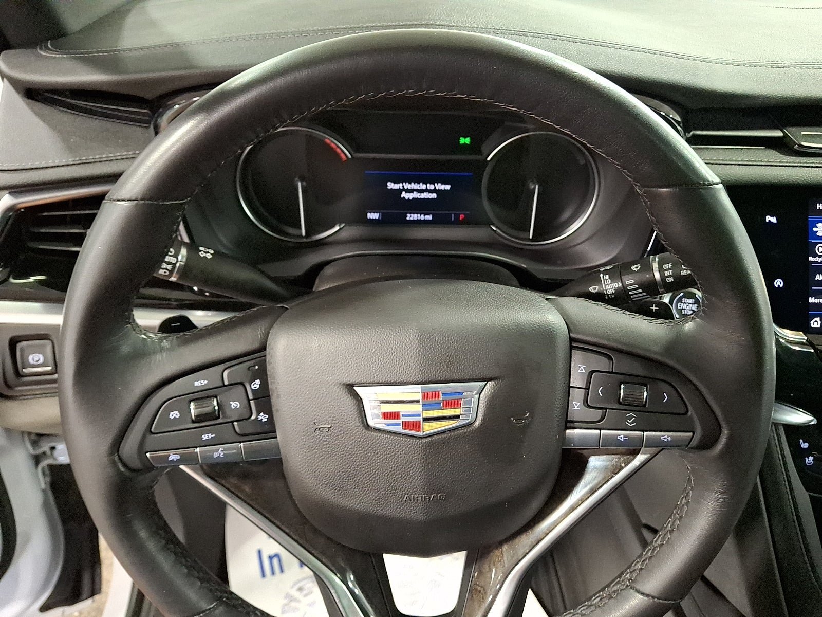 Certified 2023 Cadillac XT6 Premium Luxury AWD/4WD image 13