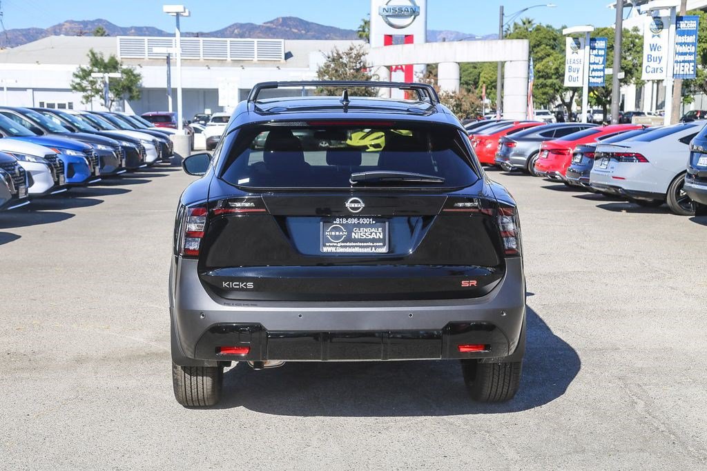 New 2026 Nissan Kicks SR FWD image 7