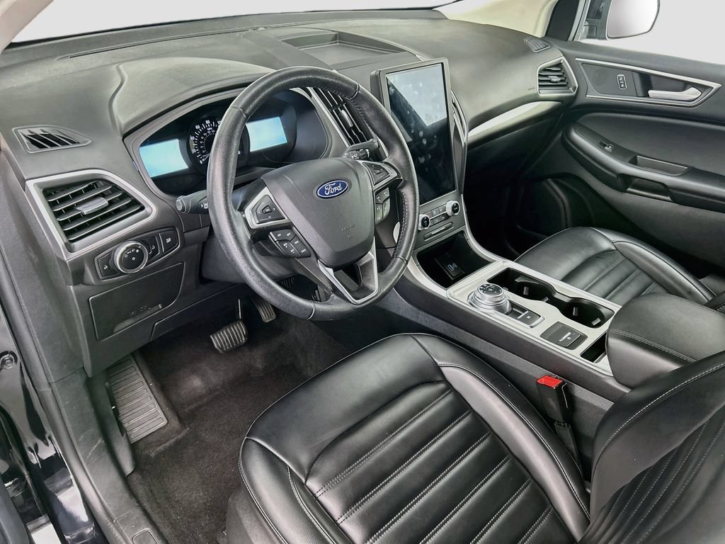 Used 2024 Ford Edge SEL AWD/4WD image 9