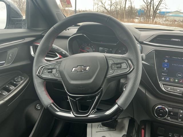 Used 2023 Chevrolet TrailBlazer RS w/ Sun and Liftgate Package image 22