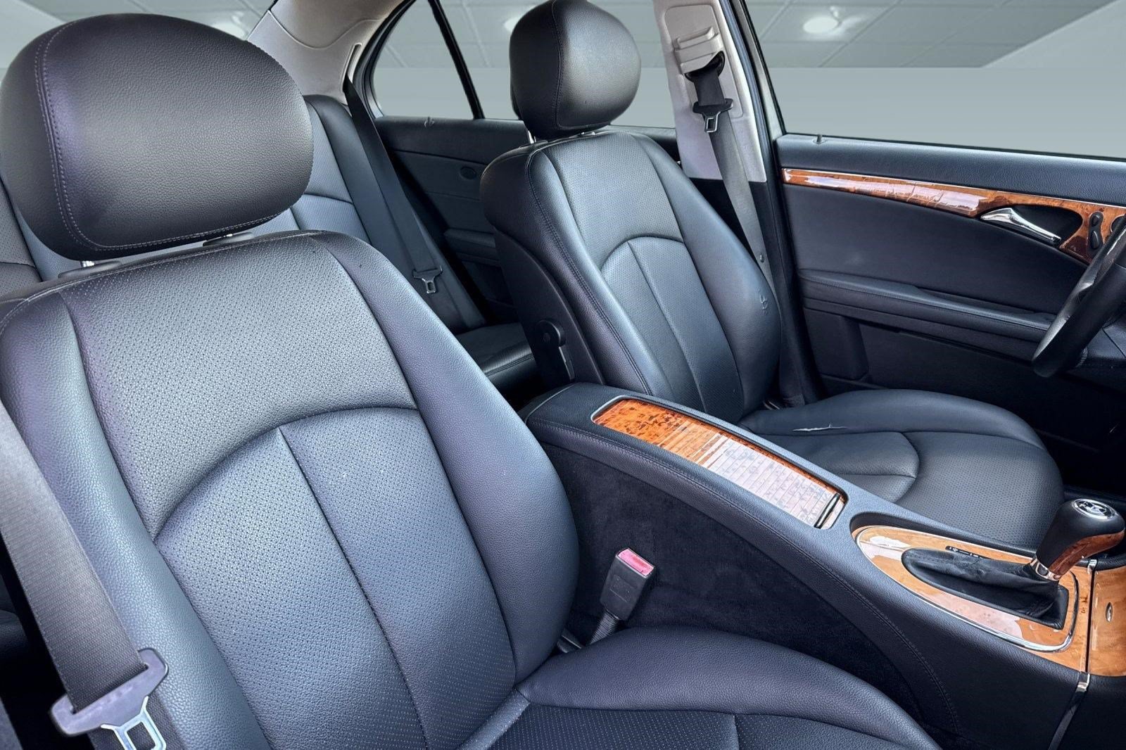 Used 2007 Mercedes-Benz E 350 Sedan image 31