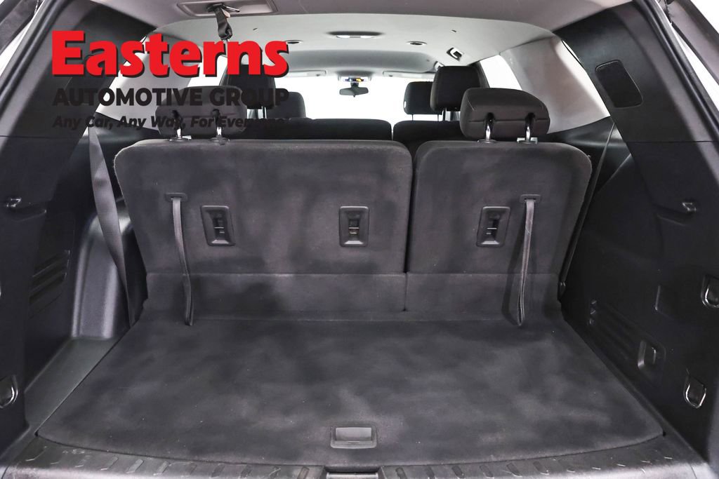 Used 2020 Chevrolet Traverse LT FWD image 9