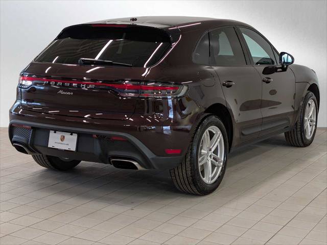 Used 2025 Porsche Macan AWD/4WD image 5
