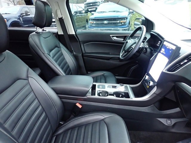 Certified 2022 Ford Edge SEL w/ Convenience Package image 11