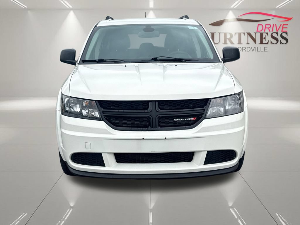 Used 2020 Dodge Journey SE w/ Blacktop Package FWD image 3