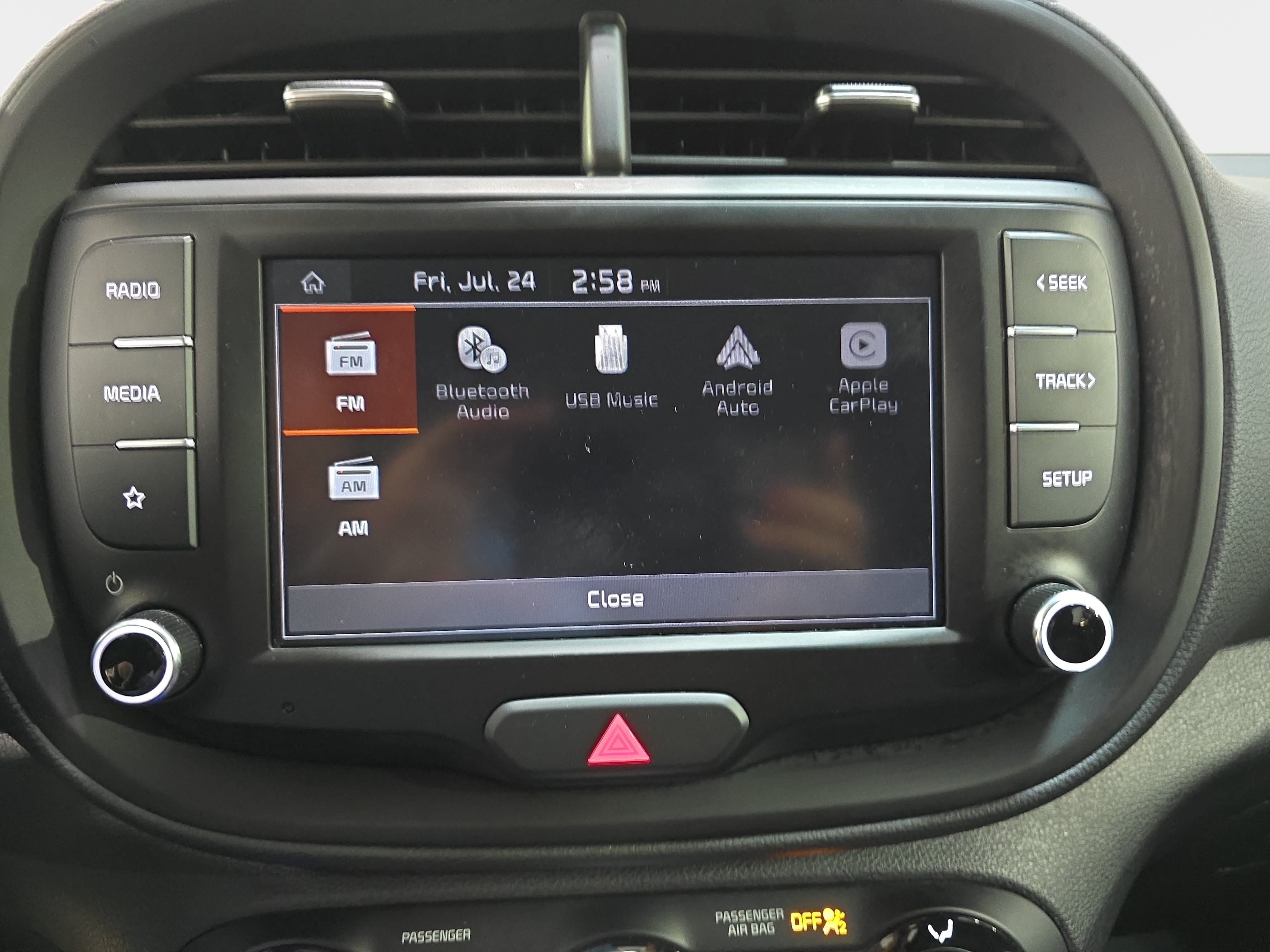 Used 2023 Kia Soul LX w/ LX Technology Package FWD image 19