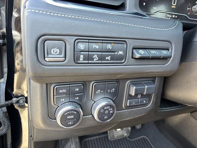 Used 2023 GMC Yukon Denali Ultimate image 28