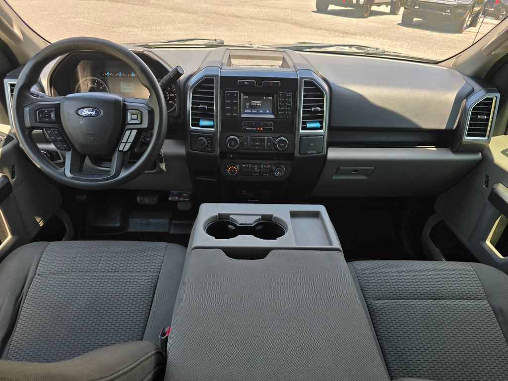 Used 2016 Ford F150 XLT AWD/4WD image 5
