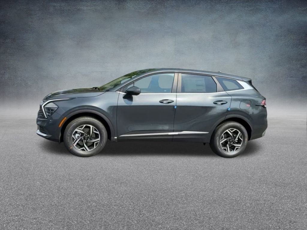Used 2024 Kia Sportage LX image 11