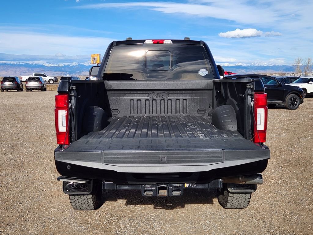 Used 2022 Ford F350 Limited image 11