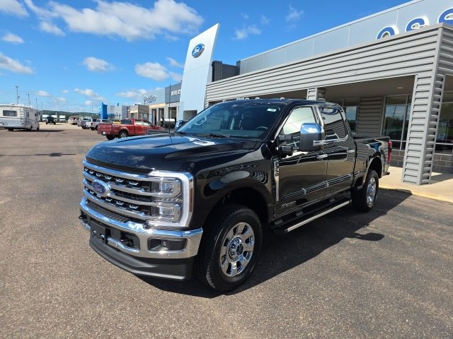 New 2026 Ford F350 Lariat image 3
