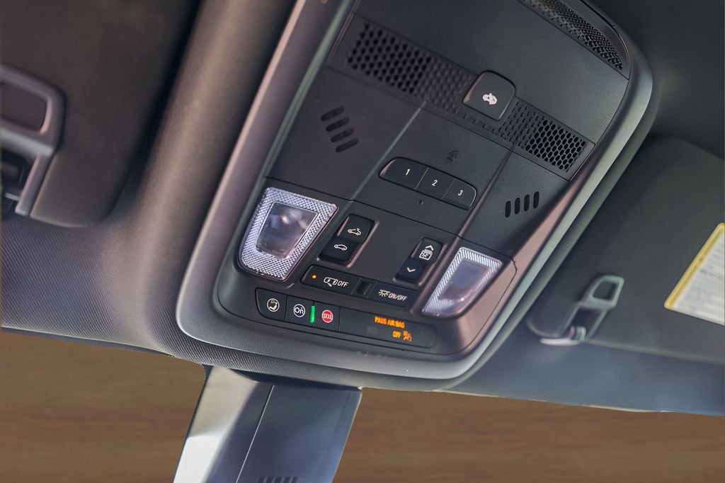 Certified 2023 Cadillac XT6 Sport w/ Technology Package image 22