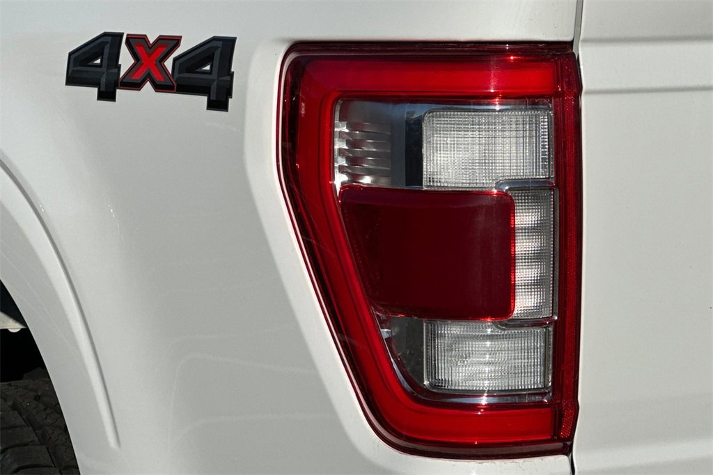 Used 2023 Ford F150 Lariat w/ Trailer Tow Package image 29