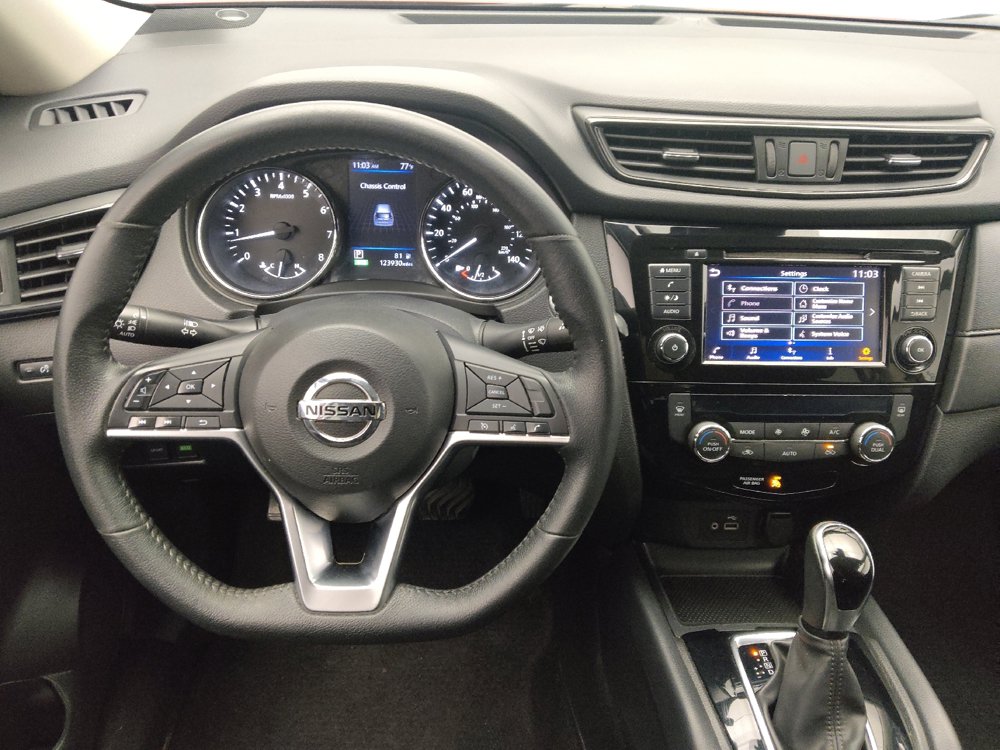 Used 2019 Nissan Rogue SV FWD image 22