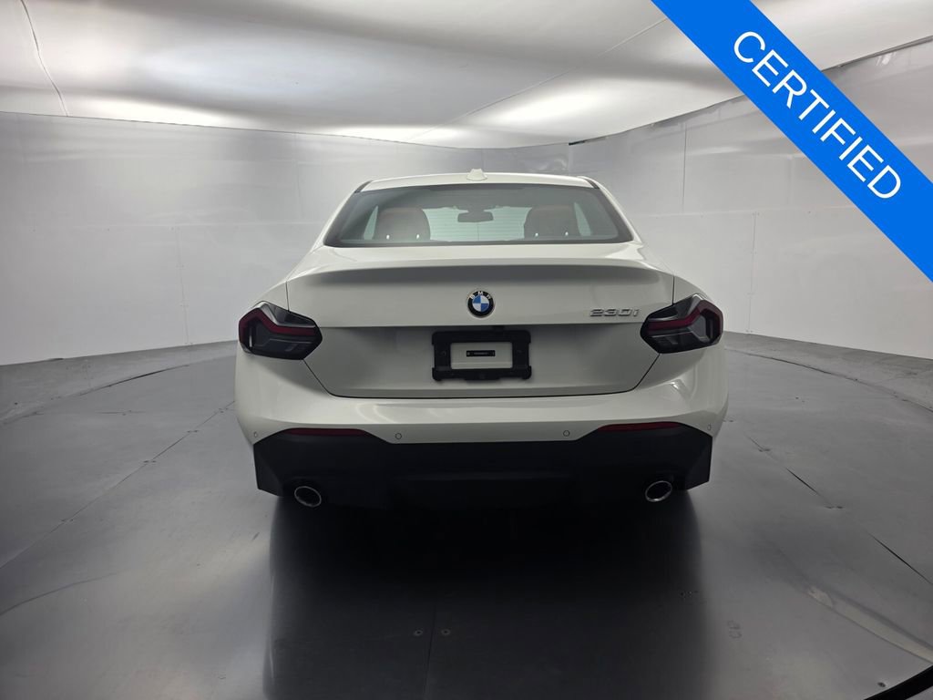 Used 2024 BMW 230i Coupe w/ Convenience Package RWD image 5