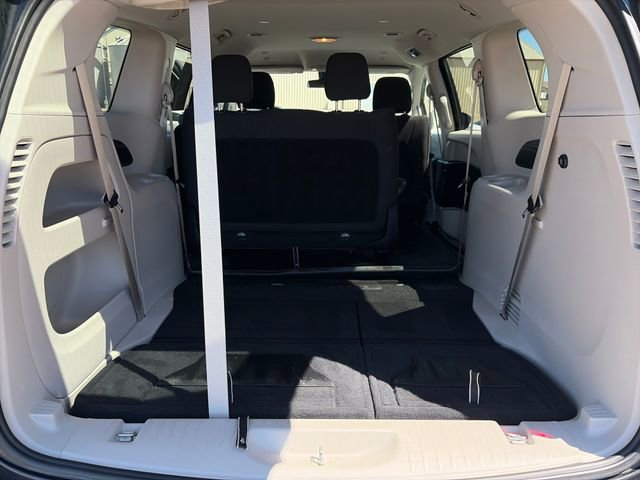 Used 2019 Chrysler Pacifica L FWD image 39