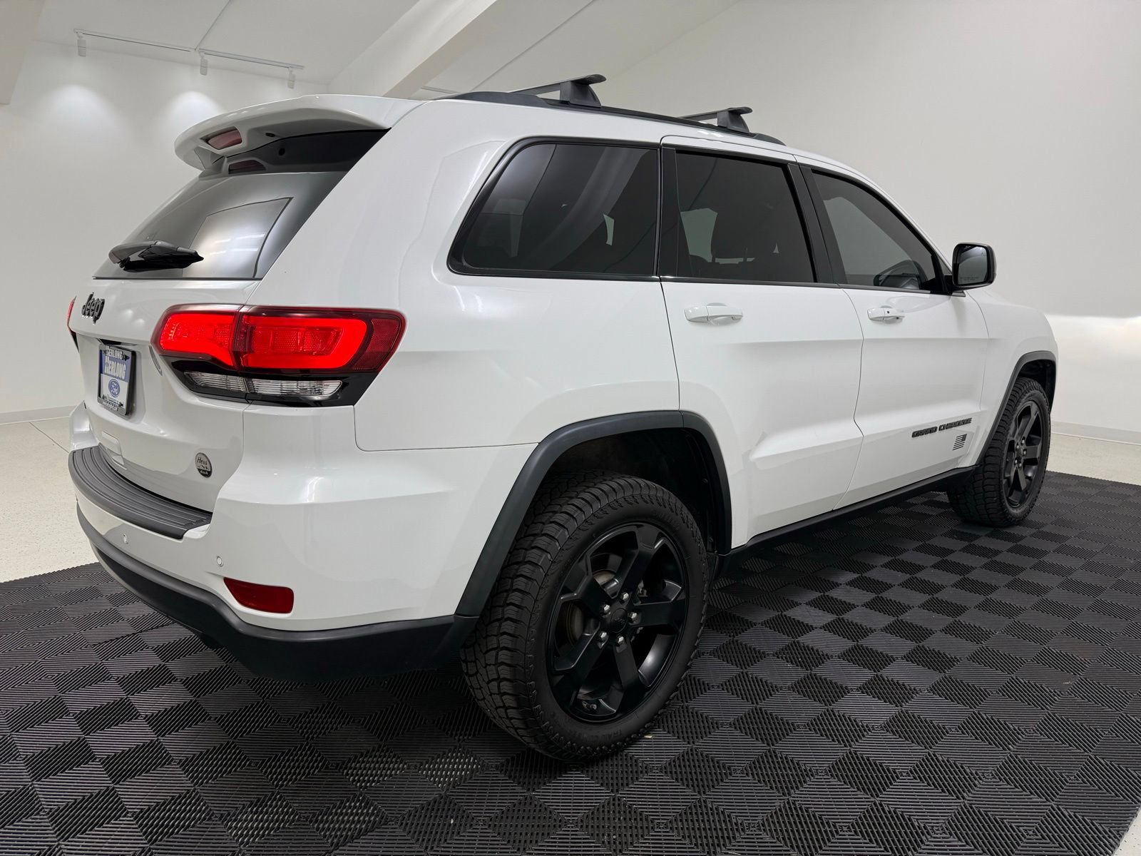 Used 2021 Jeep Grand Cherokee Freedom Edition AWD/4WD image 8
