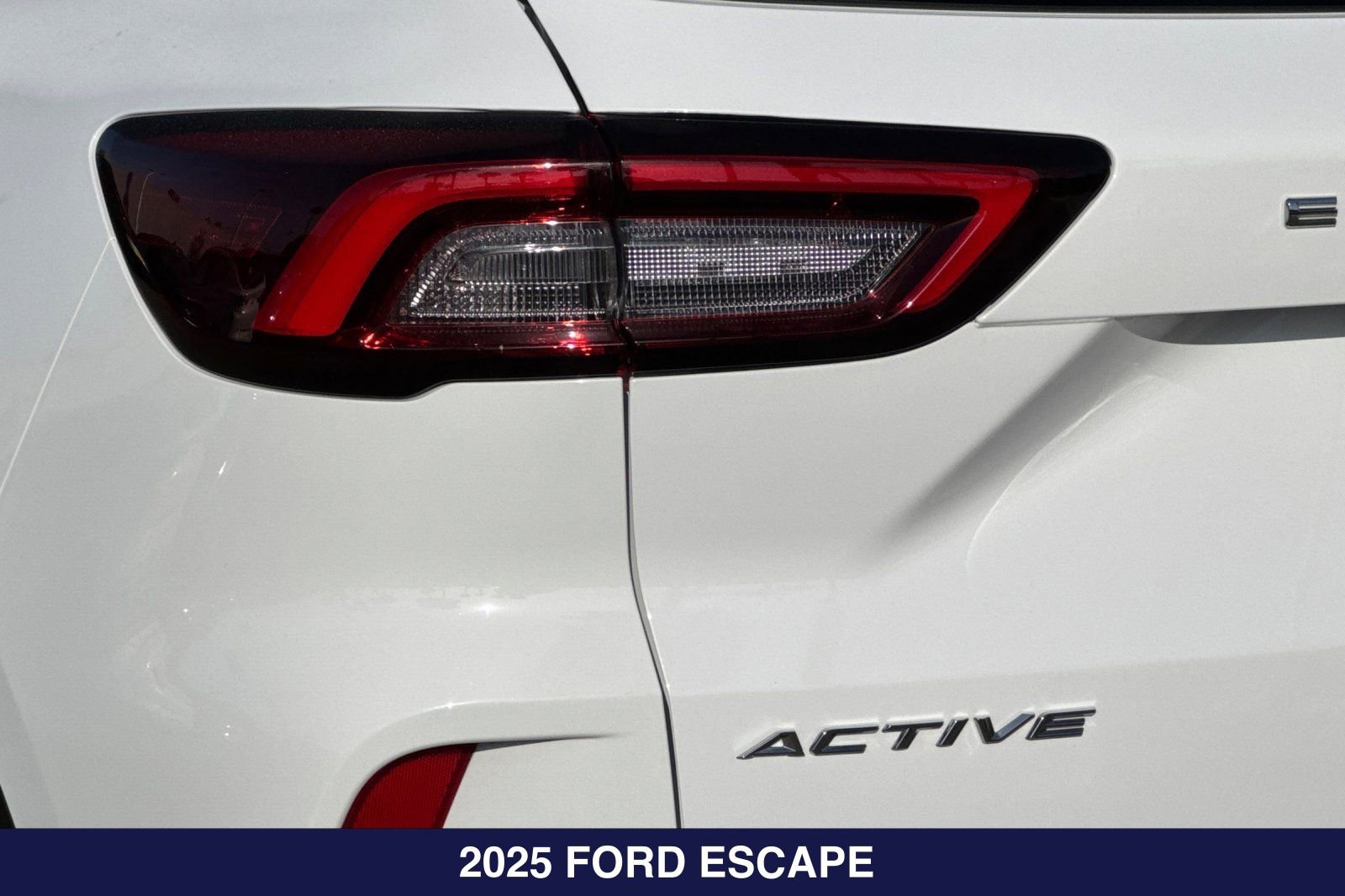 Used 2025 Ford Escape Active FWD image 28
