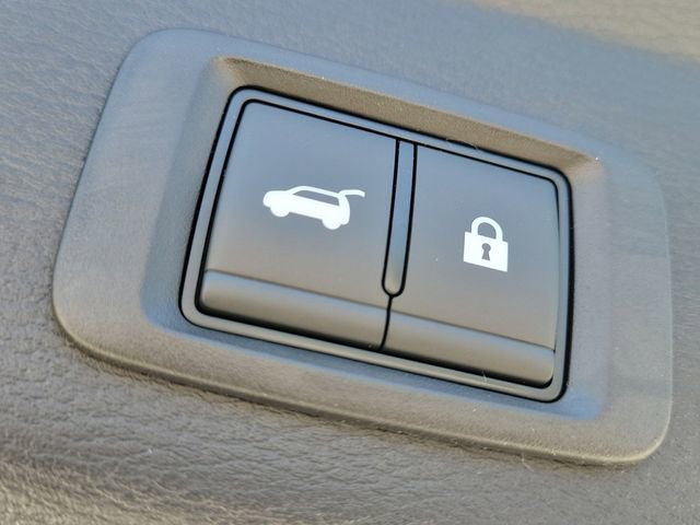 New 2025 Mitsubishi Outlander SE image 13