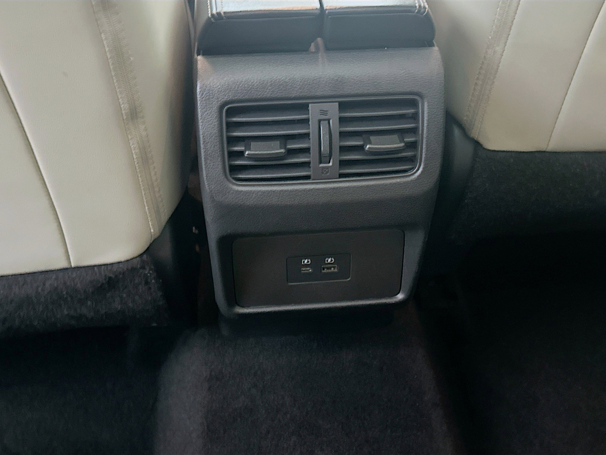 Used 2023 Nissan Rogue SV w/ SV Premium B Package image 28