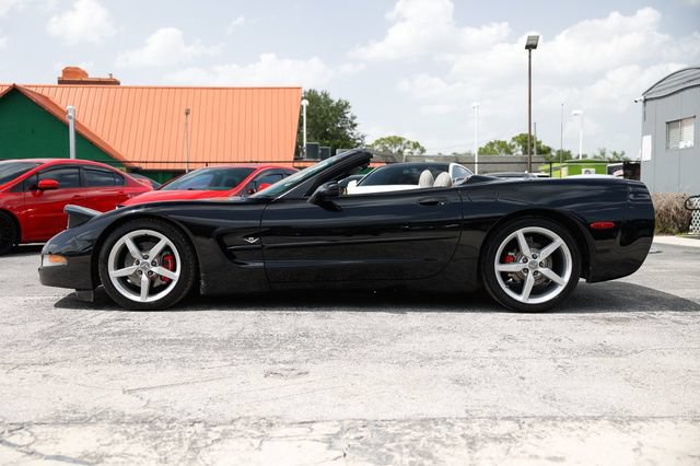 Used 2001 Chevrolet Corvette Convertible w/ Preferred Equipment Group2 RWD image 4