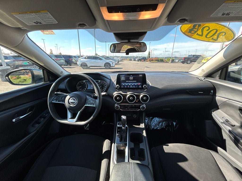 Used 2024 Nissan Sentra SV FWD image 13